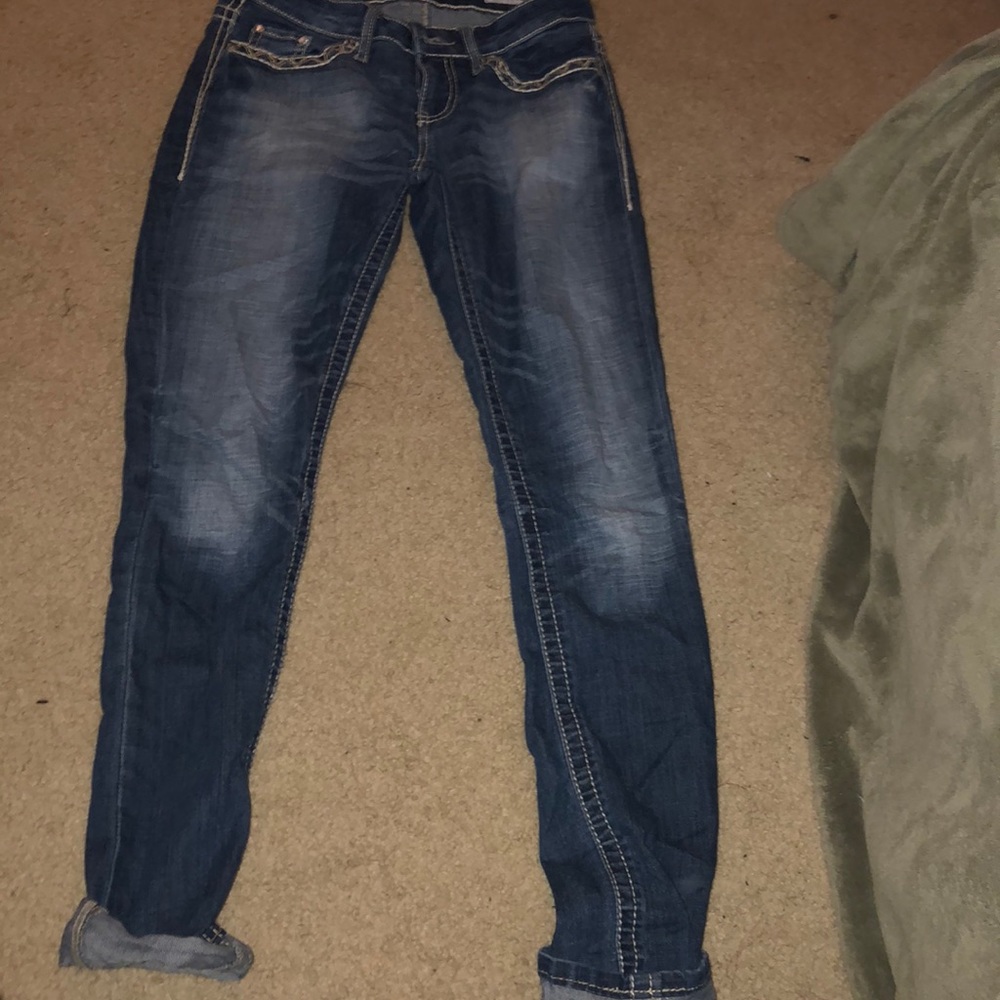 Buckle jeans